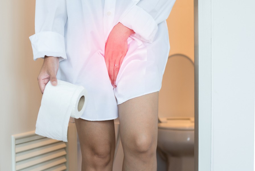 Cystite chez la femme : causes, symptômes et traitements
